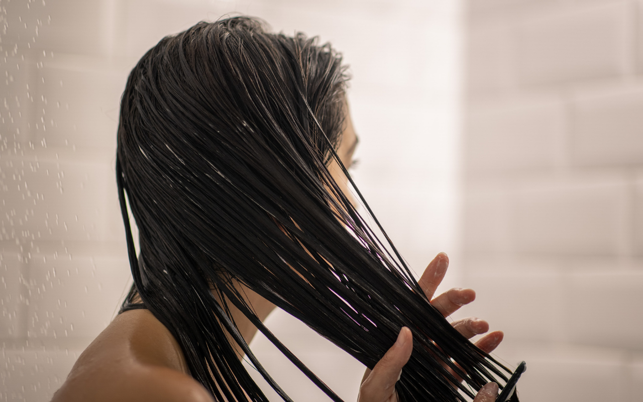 How to detox your hair in isolation